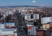 Maratona sot bllokon disa rrugë në Prishtinë e Fushë-Kosovë