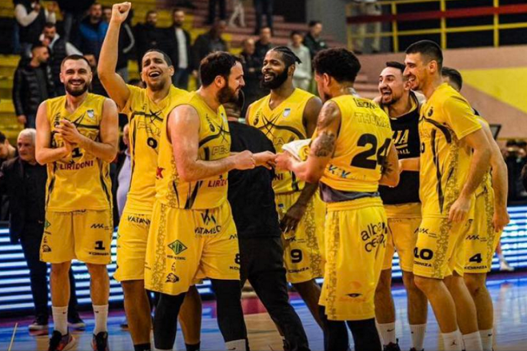 Peja, kampione e Kosovës në basketboll Dukagjini