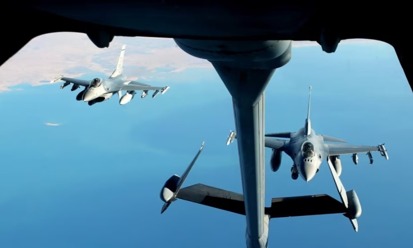 Emiratet e Bashkuara Arabe ndalojnë përdorimin e hapësirës së saj ajrore për veprime ushtarake kundër Iranit