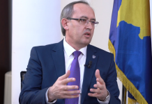 Hoti akuzon VV-në për shantazh me zgjedhje të jashtëzakonshme