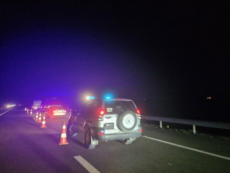 Aksident tragjik në Gjilan: humb jetën një motoçiklist, dy të lënduar