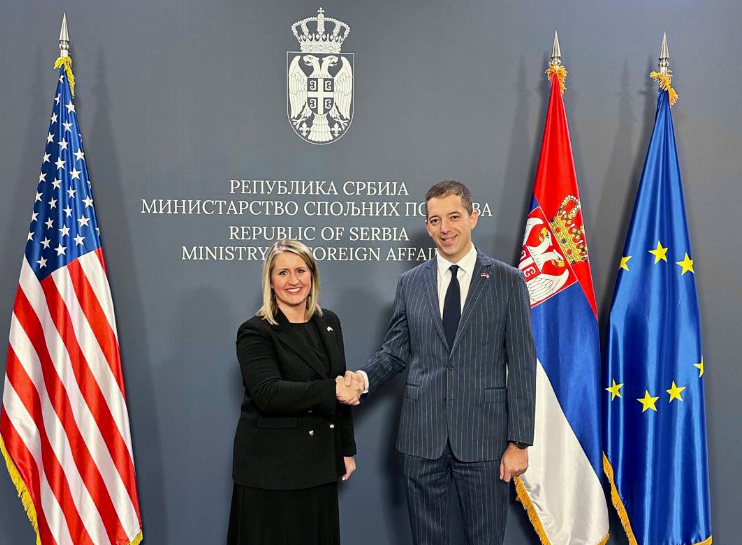 Përshpejtim i rrugës së Serbisë drejt BE së   nënsekretarja amerikane dakordohet me Gjuriqin