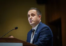 Selmanaj: Askush nuk është mbi Republikën