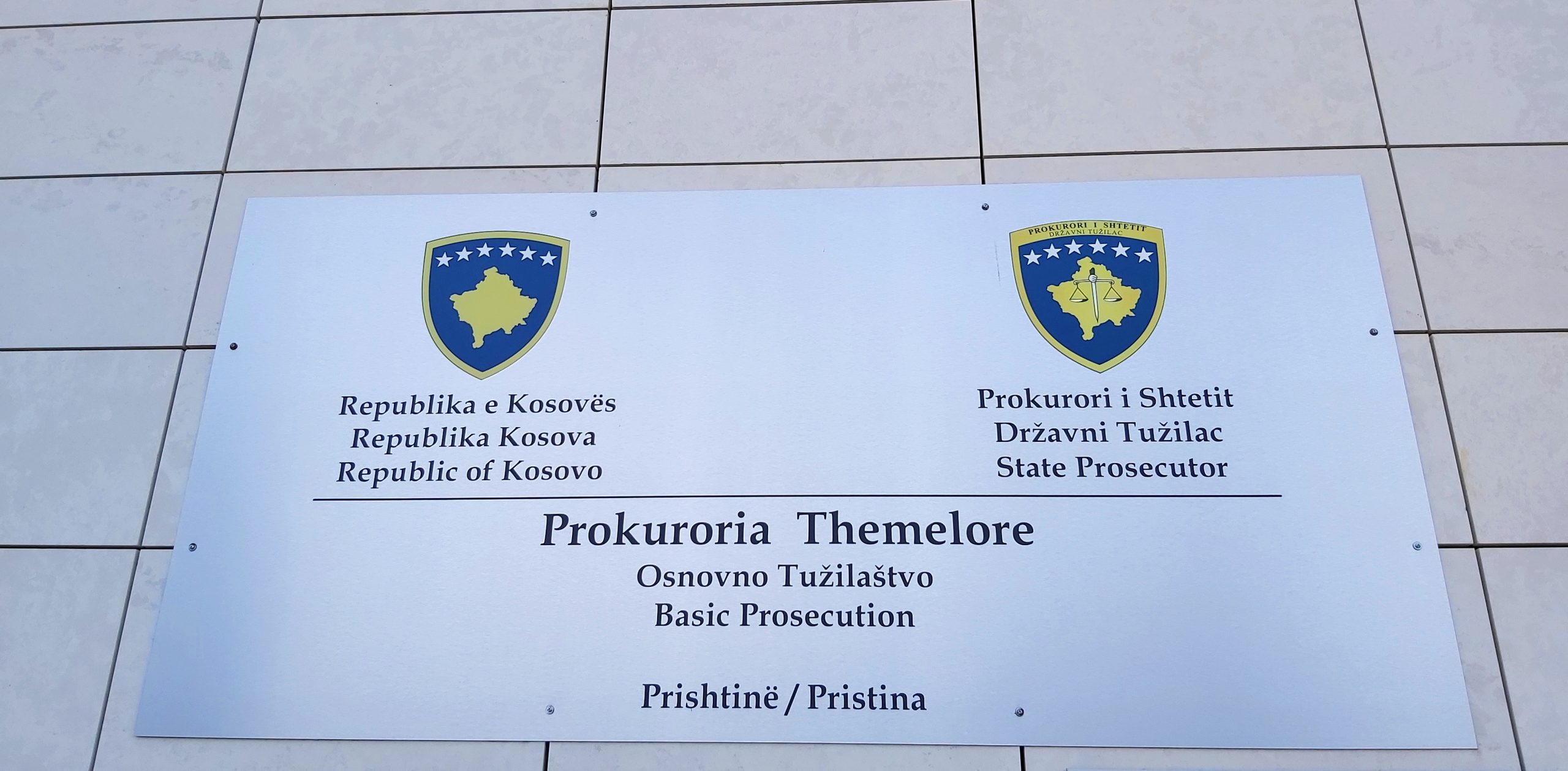Dyshime për ryshfet dhe zbulim të informatave zyrtare, ndalohet një person në Prishtinë