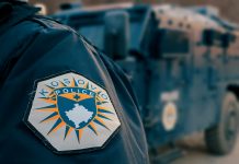 Vetëplagoset aksidentalisht me armë, Policia i konfiskon pistoletën e i gjen marihuanë