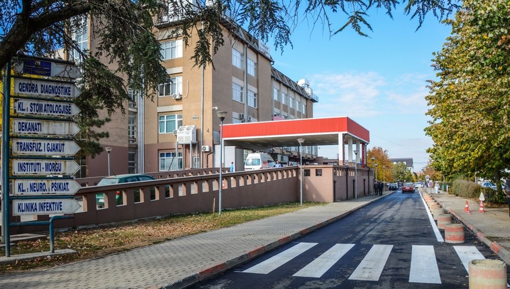 Vdes një person në QKUK  Policia nis hetimet