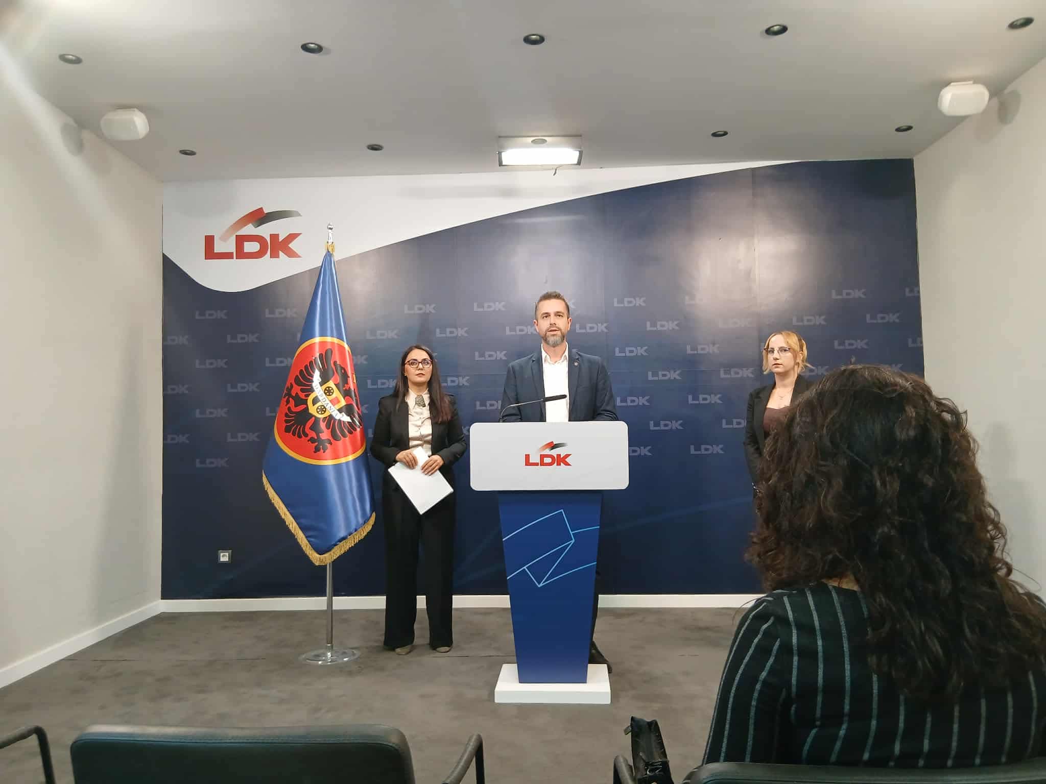 LDK: Subvencionimi i teksteve shkollore nuk e mbulon koston reale