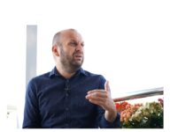 Si të hiqet Albin Kurti nga pushteti (sipas ChatGPT)