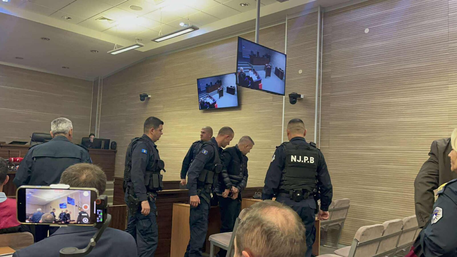 Murseli e mohon  Nuk kam paguar  nuk kam porositur dhe nuk e kam ndihmuar Granit Plavën me vra gruan time