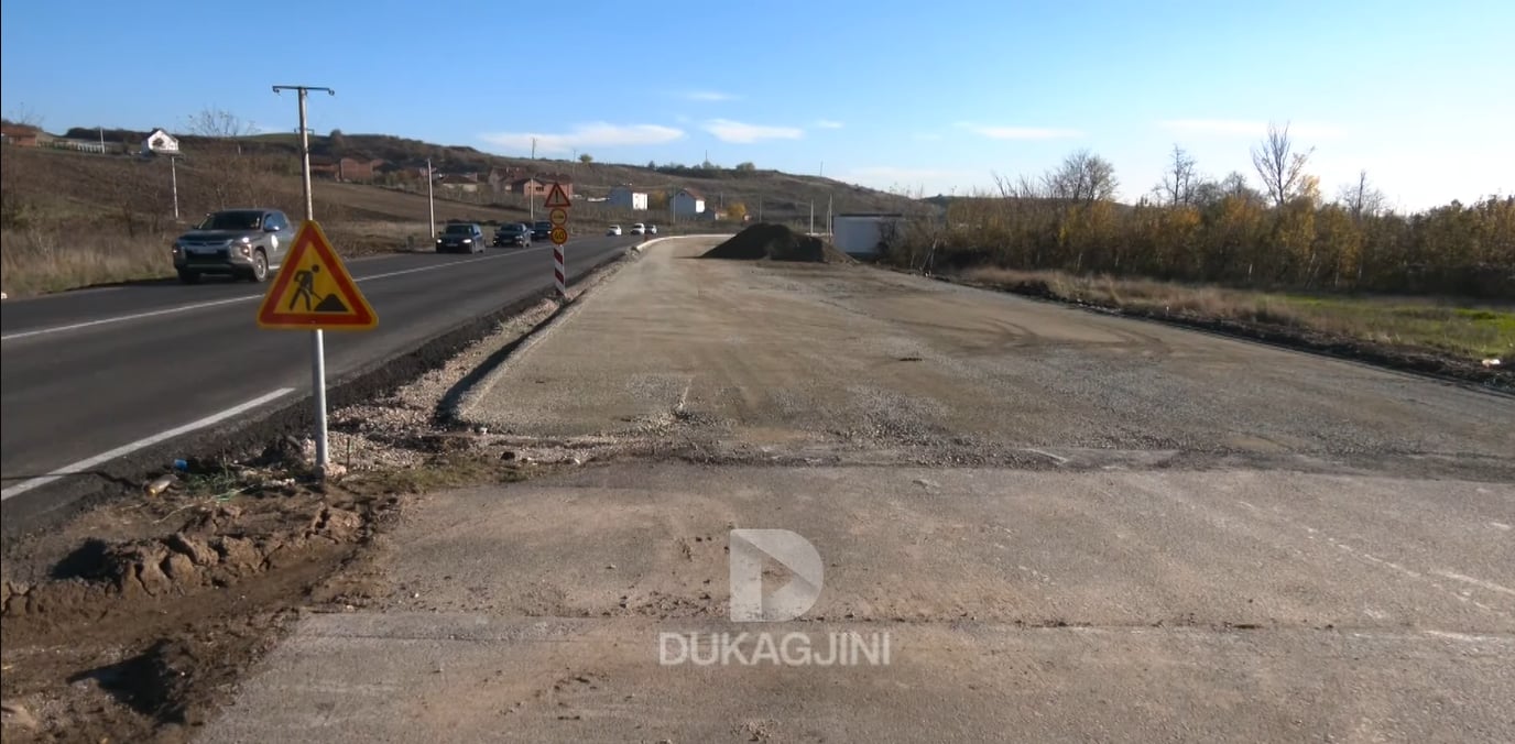 Dy përurime pa u kryer punët   e treta e vërteta  për segmentin e rrugës Prishtinë   Mitrovicë 