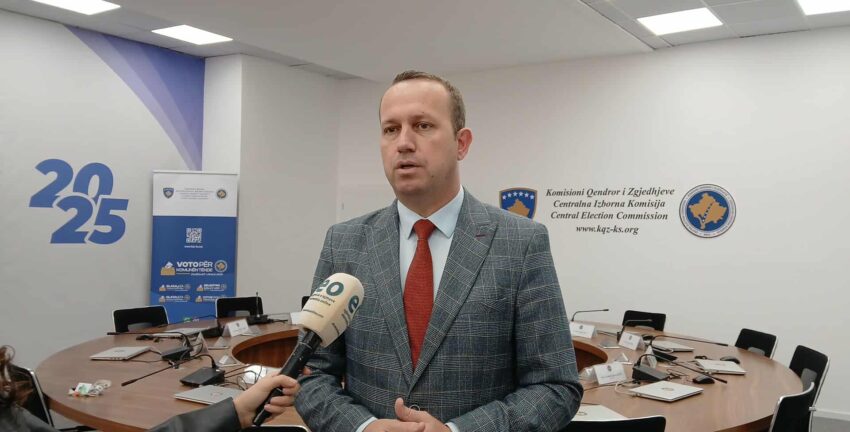 Aprovohen mbi 7 mijë pako me fletëvotime jashtë Kosovës dhe refuzohen 2 570 tjera  KQZ vazhdon verifikimin