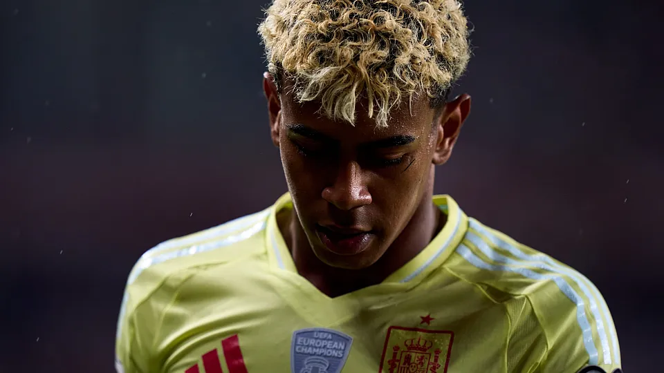 Lamine Yamal tërhiqet nga Spanja  Kombëtarja kritikon Barcelonën