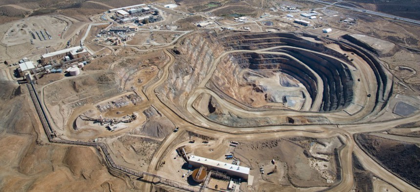 Qeveria amerikane bëhet aksionare në një kompani për procesim të mineraleve të rralla