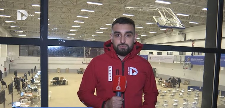 Gazetari Berisha nga vendi i ngjarjes  Numrat serikë të disa fletëvotimeve nuk përputhen me ato të kutive