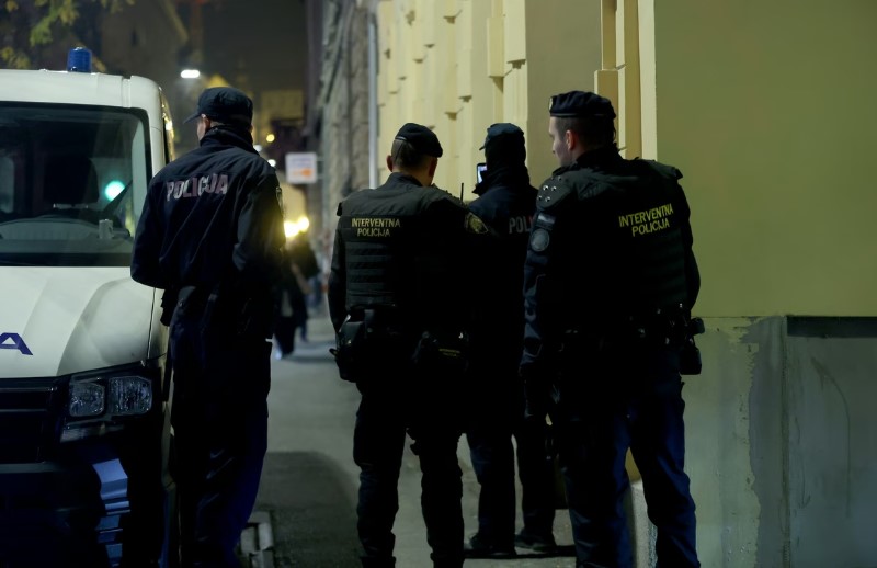 zagrebi-ngre-tete-padi-pas-incidentit-para-qendres-kulturore-serbe-perfshire-edhe-te-mitur