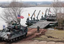 Komisioni Evropian shqyrton mënyrat për lëvizjen e pajisjeve ushtarake në rast lufte