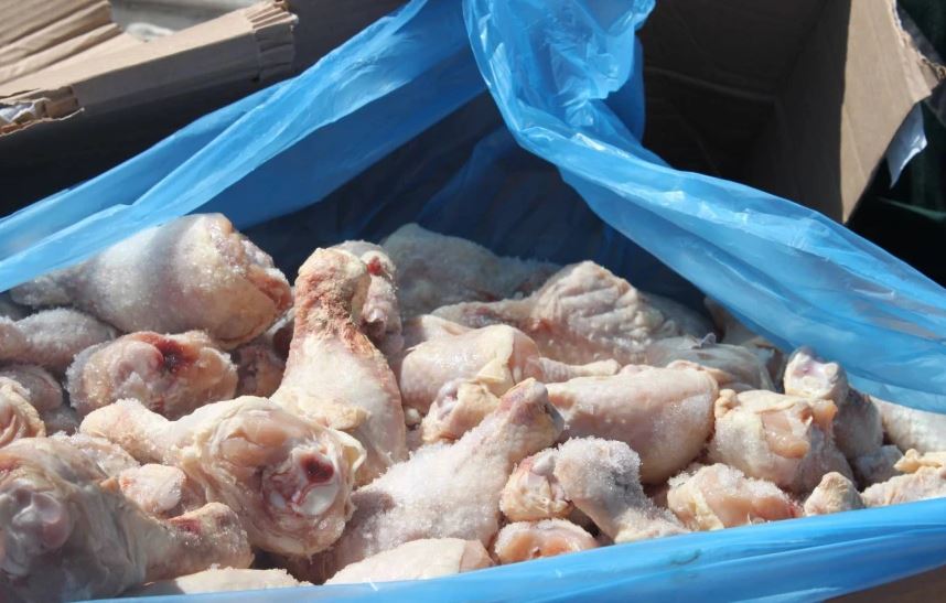 AUV i asgjëson mbi 2000 kilogramë mish pule me salmonellë