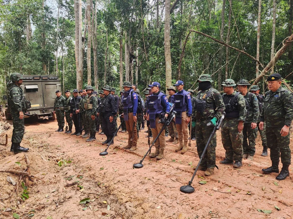 Pse po luftojnë Tajlanda dhe Kamboxhia në kufi 