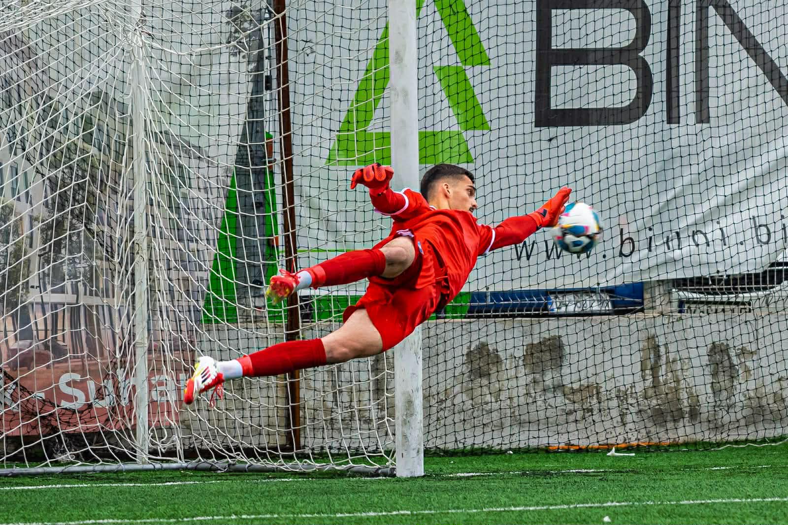 Eurolind Avdimetaj  ylli i Suharekës që po shkëlqen në portë