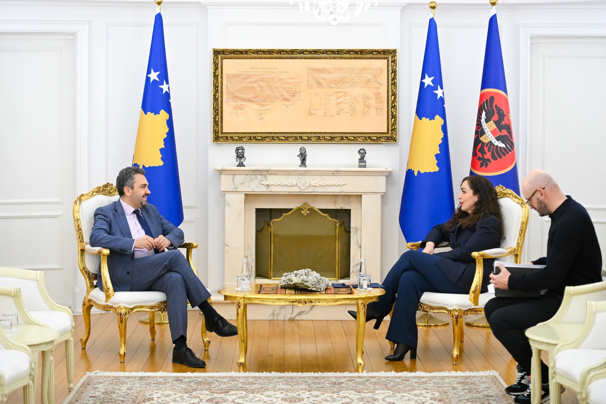 Osmani pret në takim Radoniqin  diskutojnë për zgjedhjet e 28 dhjetorit