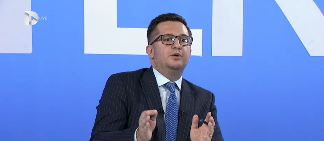 Mustafa  Në shtëpinë e zyrtarit të Ministrisë së Bujqësisë ku u gjetën 400 mijë euro  VV ja mbante tubime elektorale