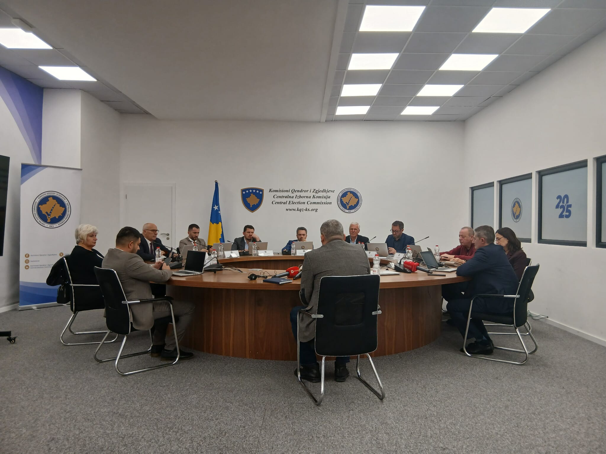 BE ja  Britania  Italia e OSBE ja e dënojnë moscertifikimin e Listës Serbe