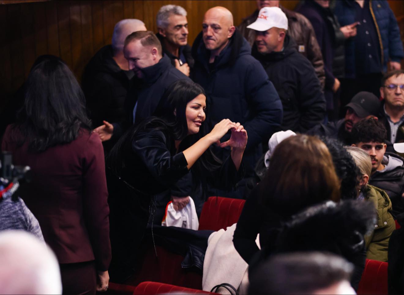 Rrezarta Krasniqi  Vushtrria frymon me LDK në   Entuziazmi për ndryshim më i madh se kurrë