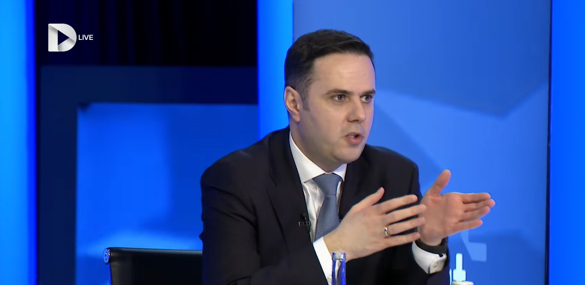 Abdixhiku  Çdo nënë merr 2 400 euro për vitin e parë të fëmijës