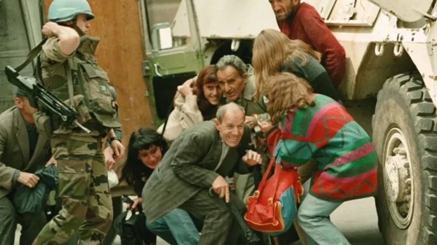  Turistët snajperistë  dhe  çetnikët e fundjavës    kush ishin të huajt në rrethimin e Sarajevës 