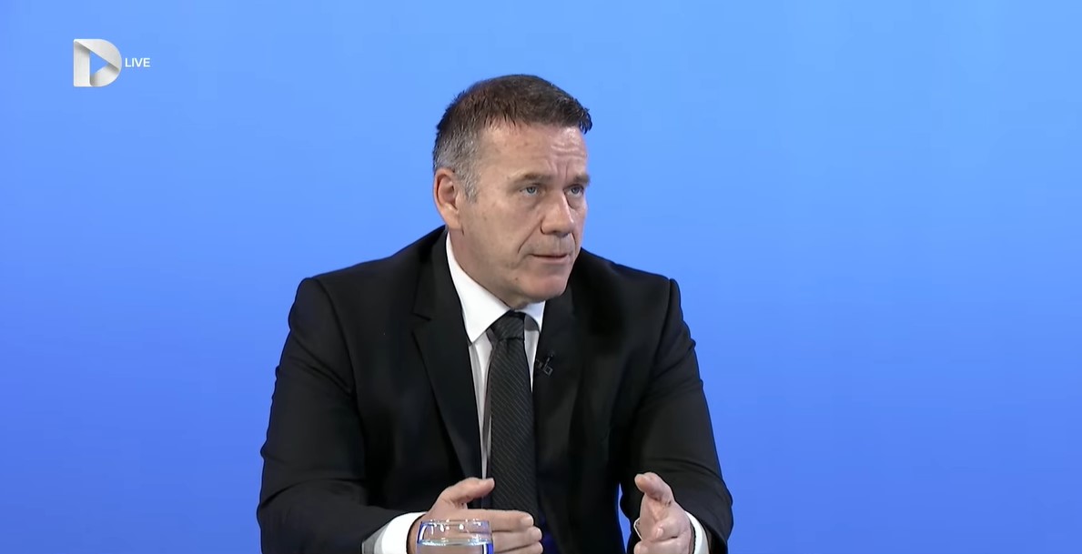  Pengues e bllokues i proceseve   Arifi  Kurtit po i mbyllen dyert në SHBA e BE   po e dëmton rrugën euro atlantike të Kosovës