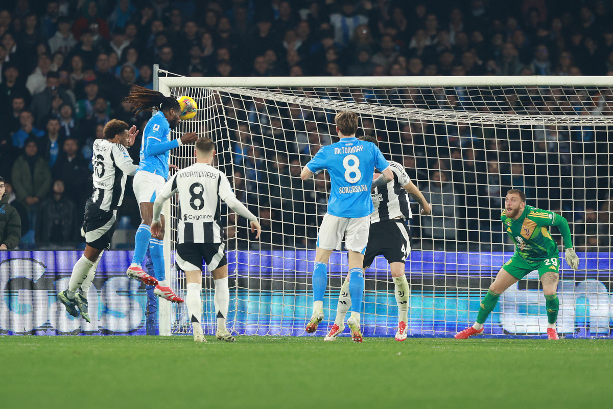 Napoli mposht Juventusin  Zhegrova aktivizohet në minutat e fundit
