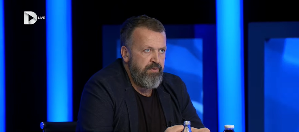 Hoxha  Përplasja e LVV së me mediat  ishte gabim taktik