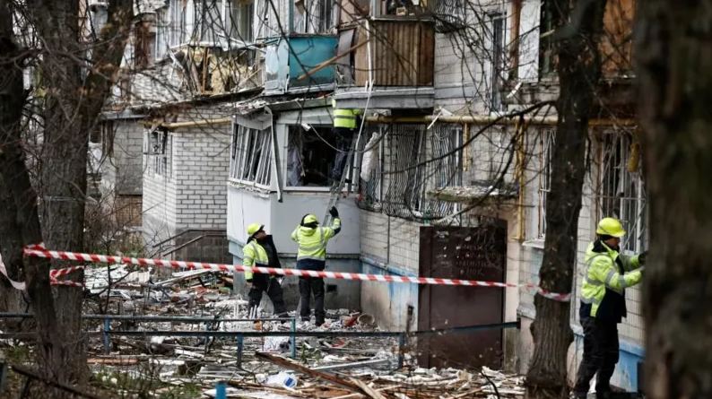 Rusia kryen sulm masiv në Ukrainë para Krishtlindjeve  humbin jetën tre persona përfshirë një fëmijë