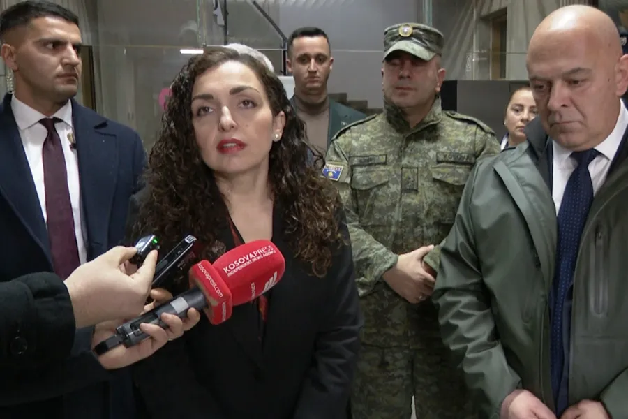 Osmani në Gjakovë pas vërshimeve  Jemi pranë familjeve