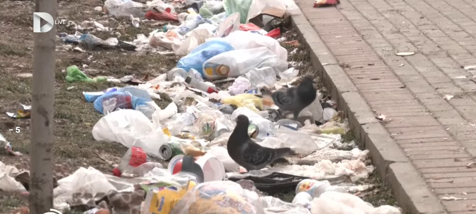 Prishtina katër javë pa pastrim  komuna premton zgjidhje javën e ardhshme