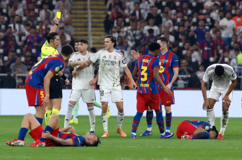 Raphinha shënon sërish  Barcelona në epërsi 3 2 ndaj Real Madrid