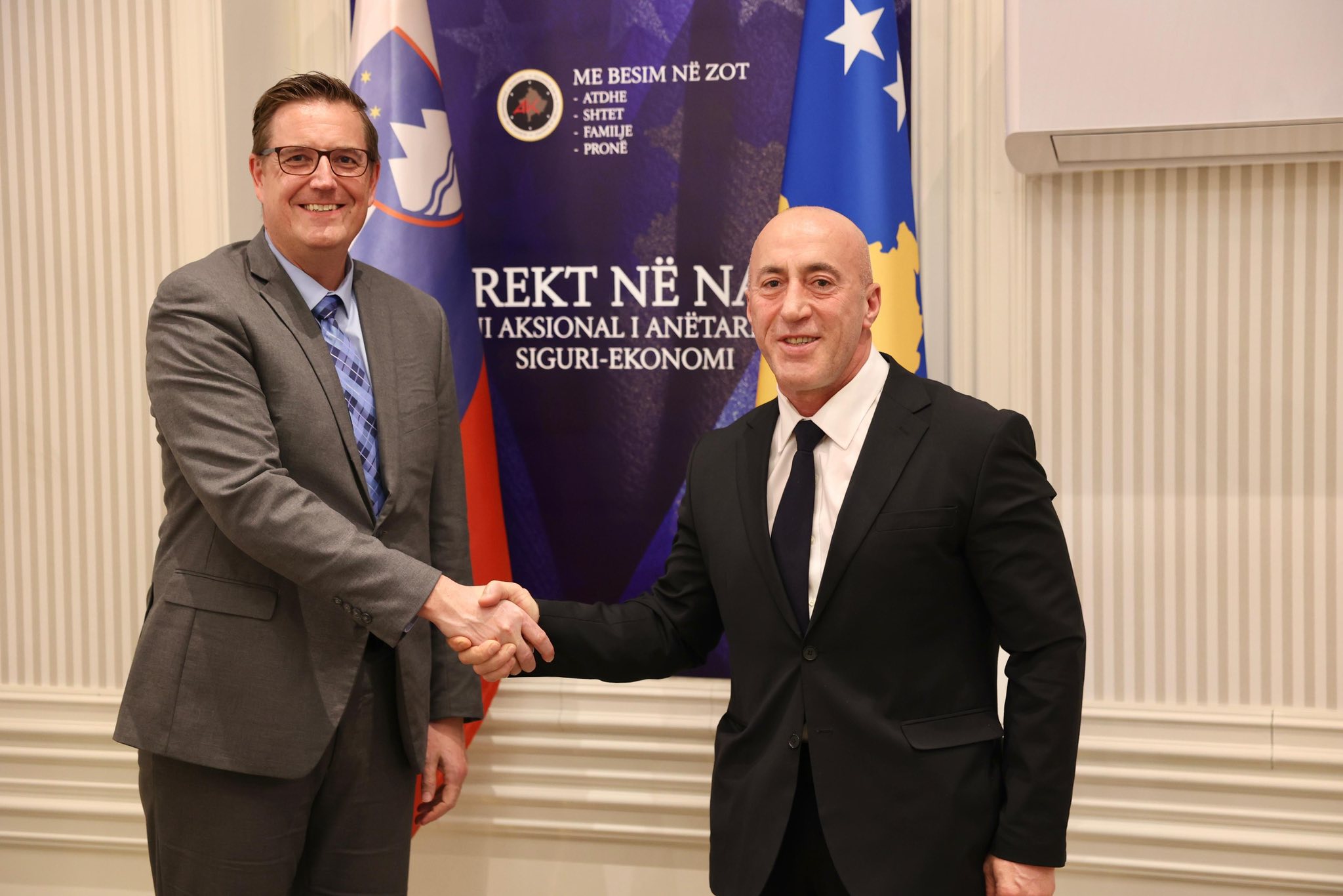 Haradinaj takon ambasadorin e ri të Sllovenisë në Kosovë, flasin për zhvillimet politike