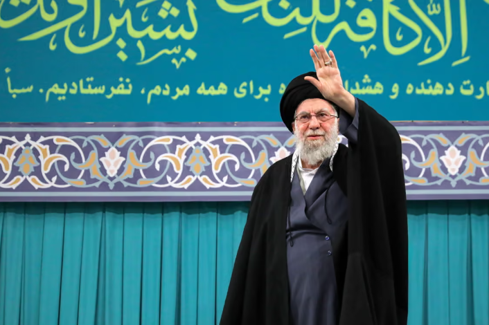 Irani paralajmëron  Sulmi ndaj Khameneit do të ishte shpallje lufte