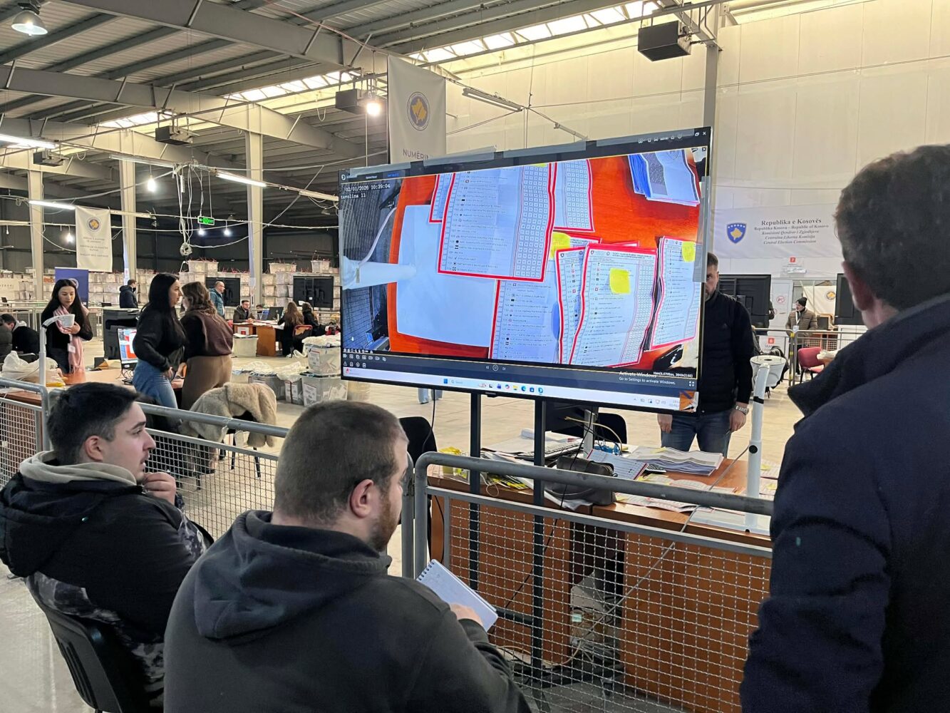 Fillon numërimi i votave nga 29 përfaqësitë diplomatike