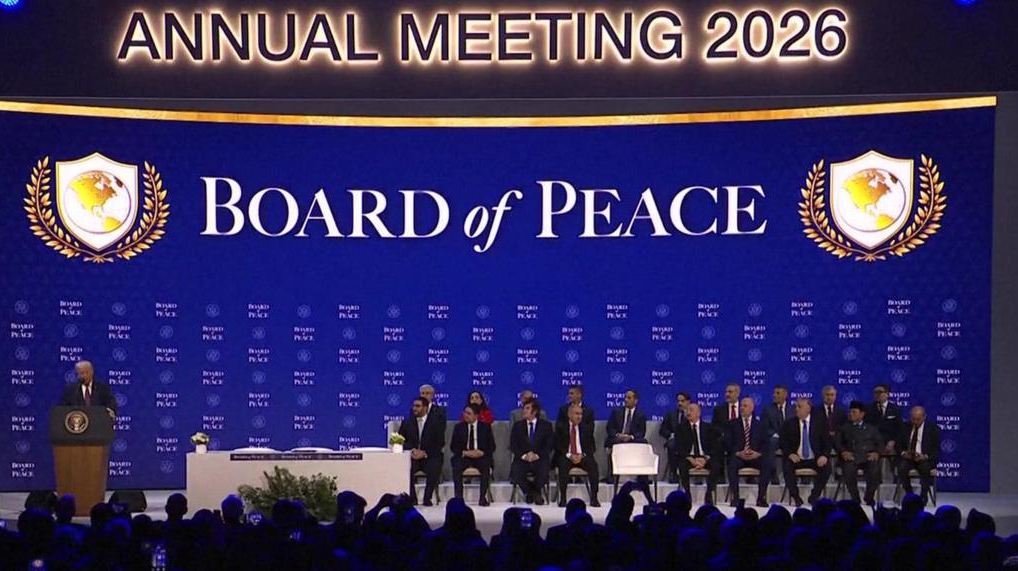 Nis ceremonia e Bordit të Paqes  në skenë me Trumpin edhe Osmani