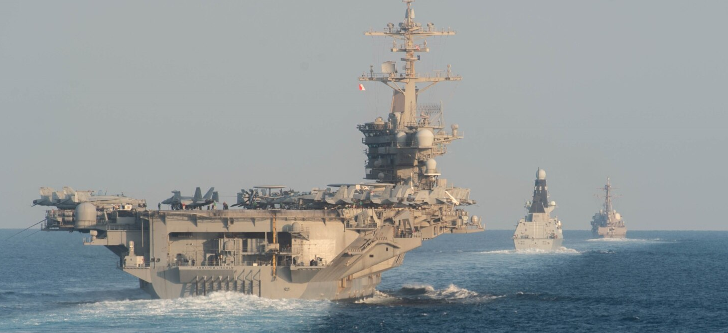 Luftanijet amerikane arrijnë në Lindjen e Mesme  Trump thotë se Irani dëshiron të bisedojë