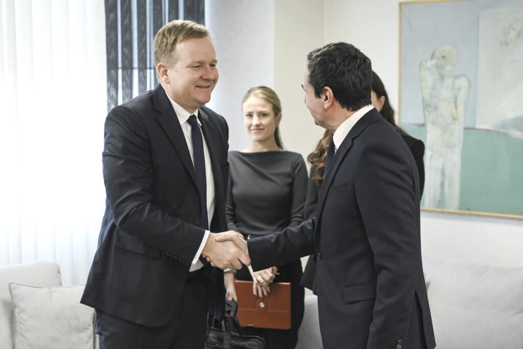 Sorensen pas vizitës në Kosovë  Takime të vlefshme dhe diskutime për hapat e mëtejshëm për dialogun