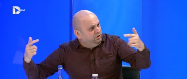 Mushkolaj  Lumir Abdixhiku është dështak   po luan lojë për të mbetur kryetar