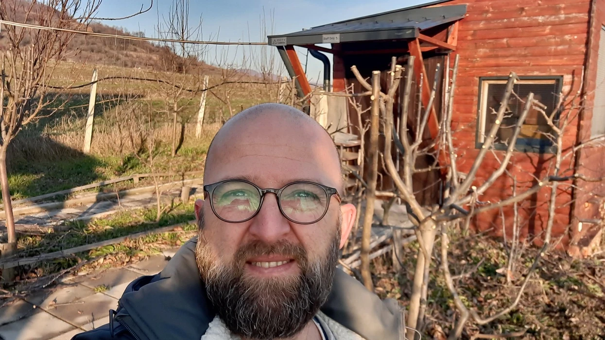 Sekuestrohen armë  municion  medikamente e mikroçipa  Policia jep detaje për arrestimin e Arianit Sllamnikut