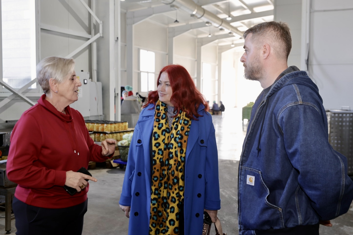 Përfaqësuesit e  Liria ka Emër  takohen me Fahrije Hotin  Marshi  Drejtësi  jo politikë  është zë i ndërgjegjes dhe thirrje për drejtësi të vërtetë