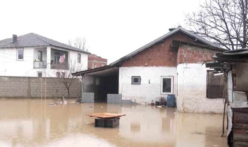  Uji mori krejt çka kishim   Komunitetet në Gjakovë sërish preken nga vërshimet