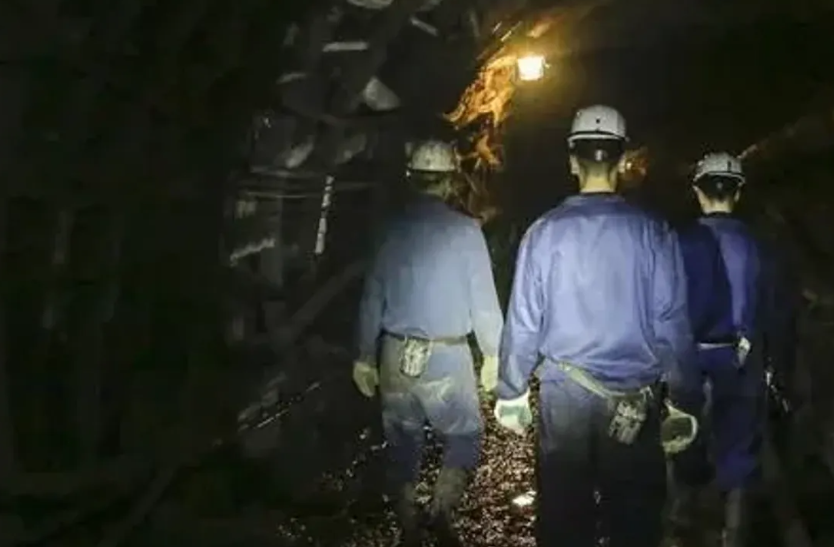 Pesë minatorë u bllokuan nën tokë për 9 orë  shkak i problemeve me rrymë
