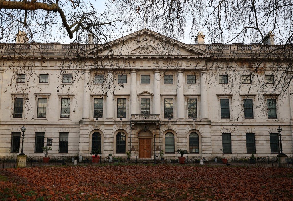 Britania miraton ndërtimin e ambasadës kineze në Londër  pavarësisht shqetësimeve për spiunazh