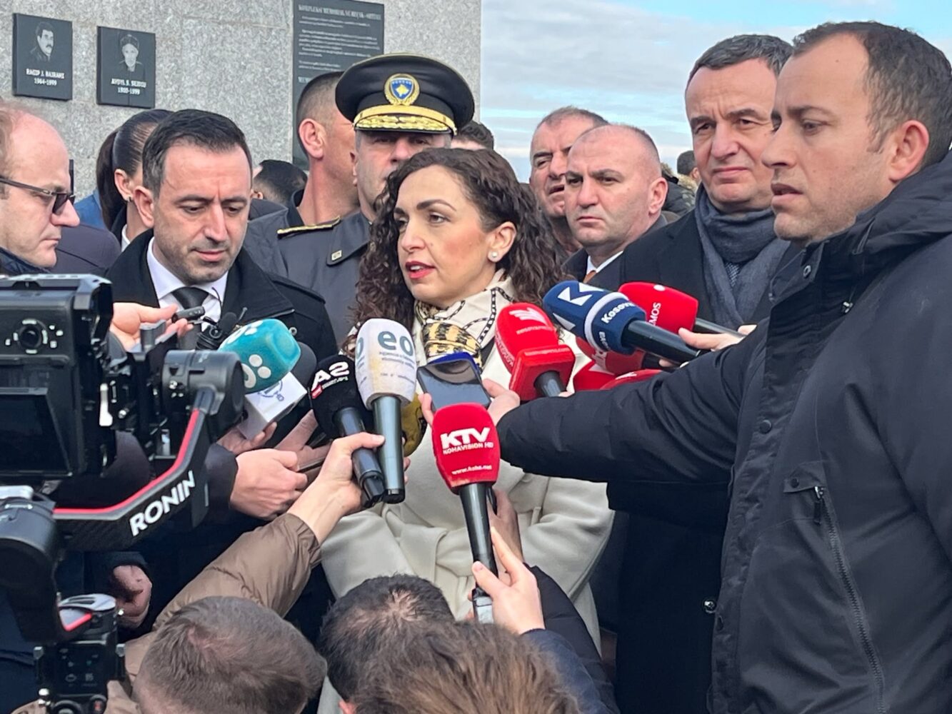 Osmani nga Reçaku  Serbia vazhdon me të njëjtën mendësi e politikë  mohimi i masakrave është krim i dyfishtë