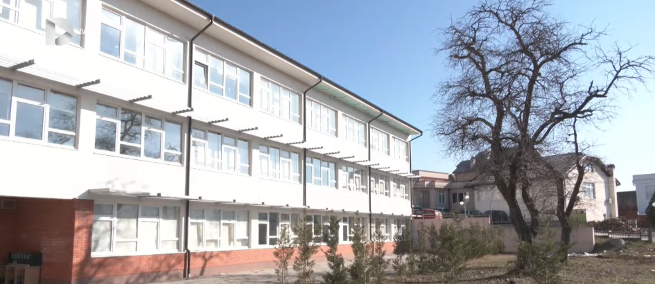 Probleme prej muajsh me ngrohjen në një shkollë në Kamenicë  nxënësit mungojnë